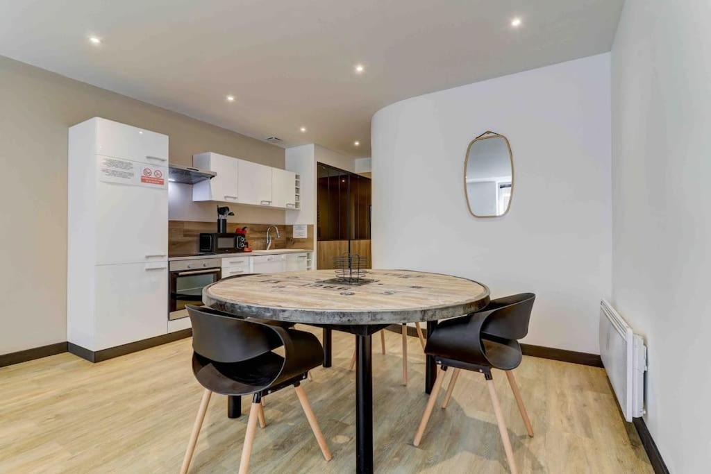 La Manufacture - Topdestination-Bourg - Centre Ville - Classe 3 Etoiles Exterior photo